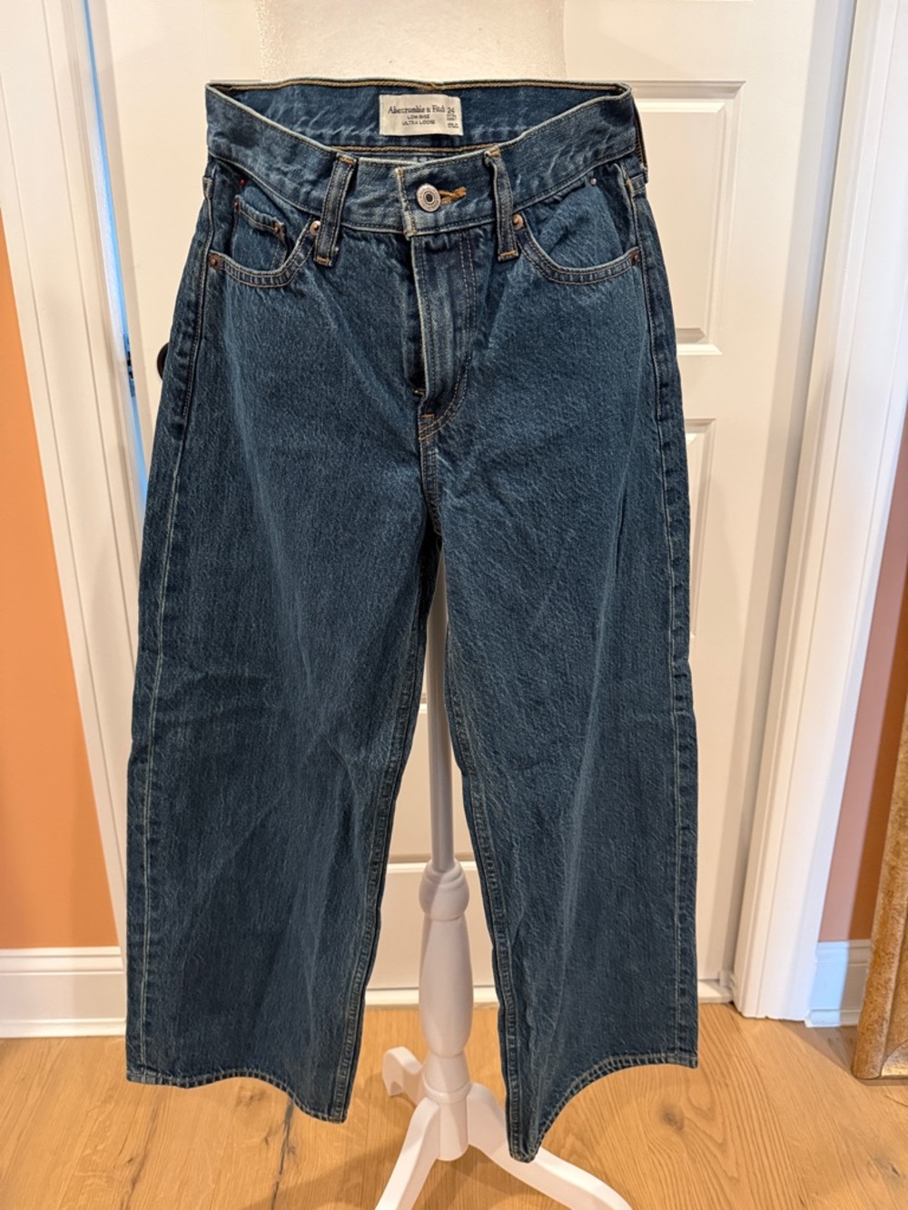 Abercrombie Low Rise Ultra Loose